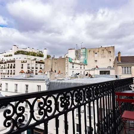 Apartment Super With Balcony In The 5th
